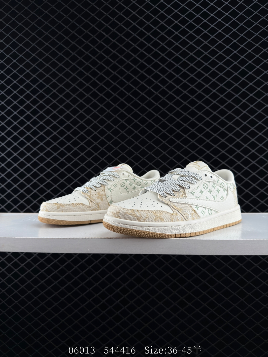 Nike Air Jordan 1 x Travis Scott AJ1